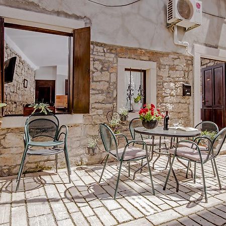 Apartments Taylor Rovinj Eksteriør bilde