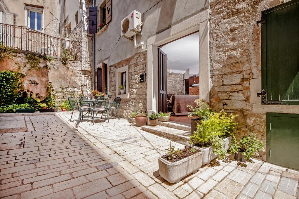 Apartments Taylor Rovinj Eksteriør bilde